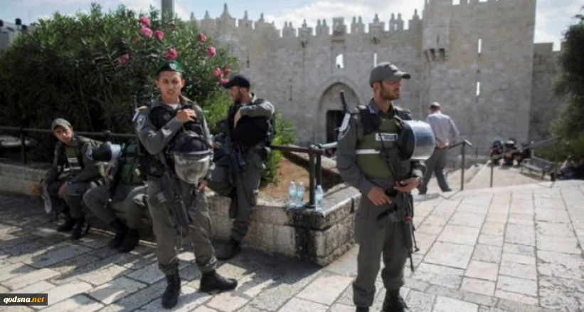 يحظر التنقل أو الاقتراب منها

نتنياهو يعلن باب العامود في القدس منطقة عسكرية مغلقة
 2