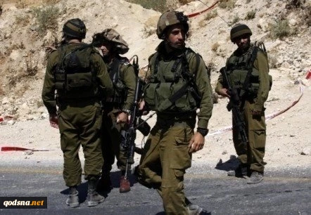 بسبب التوتر الذي تشهده  حدود غزة و مخاوف  من تنفيذ عمليات فلسطينية

جيش الاحتلال الاسرائيلي يأمر بتعزيز قواته على طول حدود قطاع غزة
 2