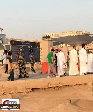 همزمان با سالگرد تخریب قبور ائمه اطهار صورت گرفت:

برقراری تدابیر شدید امنیتی در اطراف قبرستان بقیع+ تصاویر