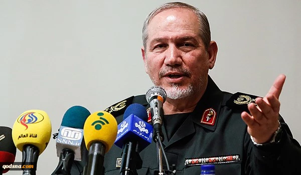 بعد هزيمتهم بالعراق؛

اللواء صفوي: فتنة محتملة تثيرها السعودية واميركا والصهاينة بالخليج الفارسي 2
