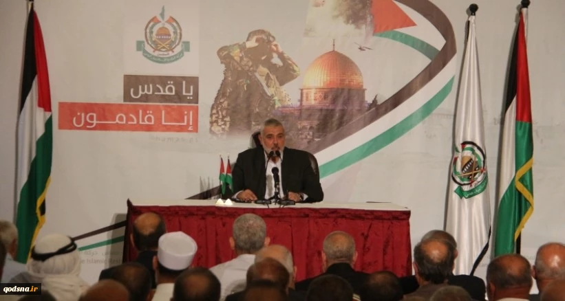 في مؤتمر صحفي عقده في فندق المشتل بمدينة غزة 

هنية يبرز أولويات الحركة في المرحلة المقبلة: قضية القدس بؤرة اهتمام الحركة فهي مركز الصراع 2