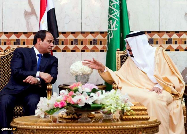 السفن القطرية بانتظار عقاب مصري؛

هل تمنع القاهرة السفن القطرية من الدخول لموانئ المنطقة الاقتصادية بقناة السويس؟
 2