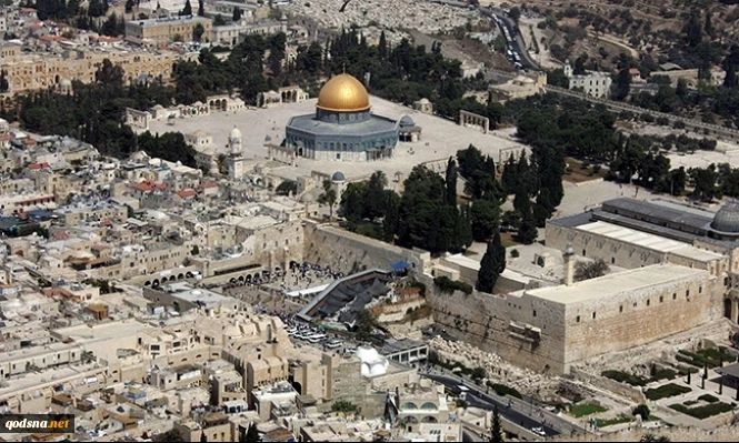 مشروع القانون قدمه حزب 'البيت اليهودي'

اللجنة الوزارية الاسرائيلية تصادق على قانون "القدس الموحدة"
 2