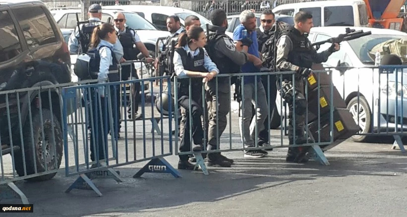 بعد قرار الكابنيت.. 

وزير إسرائيلي: الأقصى أصبح بأيدينا

 2