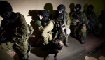 فجر اليوم الأحد؛

الاحتلال يعتقل 25 ناشطا وقياديا من حماس بالضفة  2