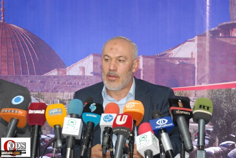 الشعب الفلسطيني بحاجة لدعم ومساندة العالم الإسلامي علي كافة المستويات

ابوشريف: مايحدث في الأقصي تمهيد لمخطط أخطر بكثير من البوابات الإلكترونية 2