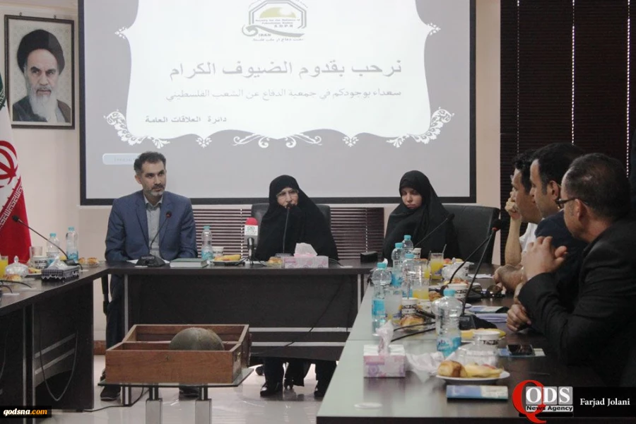 ضم عدد من مندوبي المؤسسات التونسية الداعمة للمقاومة وفلسطين؛

وفد تونسي يلتقي بالأمينة العامة لجمعية الدفاع عن الشعب الفلسطيني 2