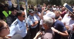 في بيان له؛

الأزهر:انتهاك الأقصى ينذر بحرب دينية تقضي على الأخضر واليابس 2