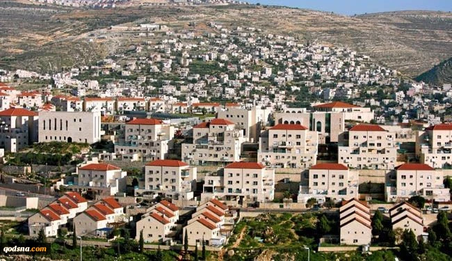 هدمت 105 منزلاً في القدس المحتلة؛

الاحتلال صادق على بناء 6377 وحدة بالقدس منذ بداية العام
 2