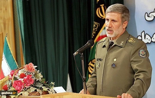 كشف عن نية وزارة الدفاع إنتاج مقاتلة حربية ثقيلة؛

وزير الدفاع الإيراني: سنواصل دعم محور المقاومة كالسابق، بل أفضل من السابق 
 2