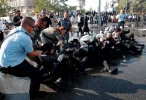 Violent clashes as Israelis protest joining army 5