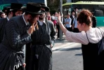 Violent clashes as Israelis protest joining army 12