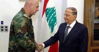 اقدام تحسین برانگیز فرمانده ارتش لبنان علیه ژنرال صهیونیست؛

ژنرال عون محل نشست امنیتی نیویورک را به علت حضور گادی آیزنکات ترک کرد