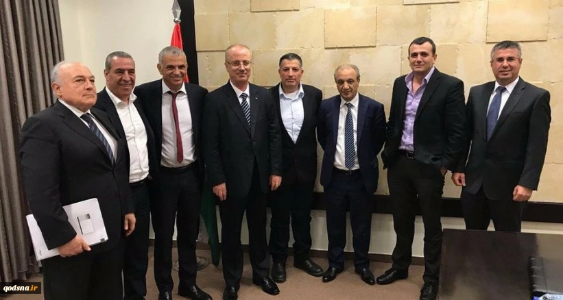 ماذا بحثوا بشأن غزة؟

في أول لقاء بعد المصالحة: الحمد الله يلتقي وزير "إسرائيلي" بضغط امريكي 
 2