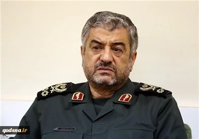 قائد حرس الثورة الاسلامية لـ"المسيرة":

الادعاء بأن إيران تقف حائلا دون الحل في اليمن كلام إسرائيلي سعودي لا صحة له
 2