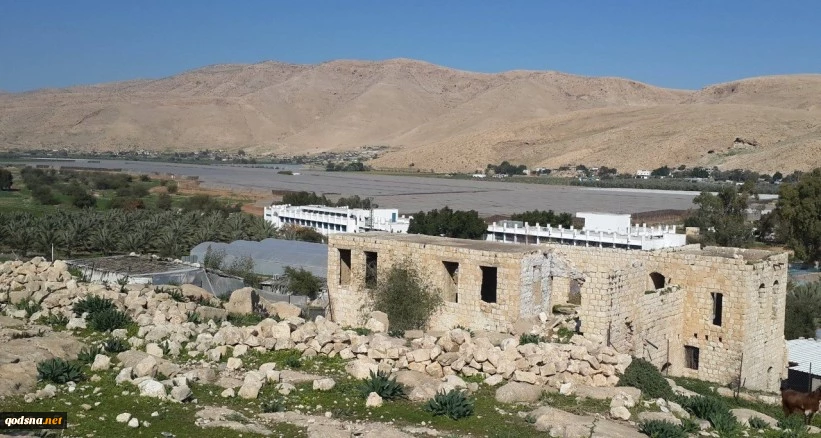 بعد انتهاء المهلة الممنوحة لسكان عين الحلوة وأم الجمال؛

الاحتلال يهجر 300 مواطن فلسطيني في الأغوار الشمالية

 2