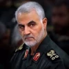 في رسالة الي قائد الثورة الاسلامية :

اللواء قاسم سليماني: أعلن اجتثاث شجرة داعش الخبيثة
 2