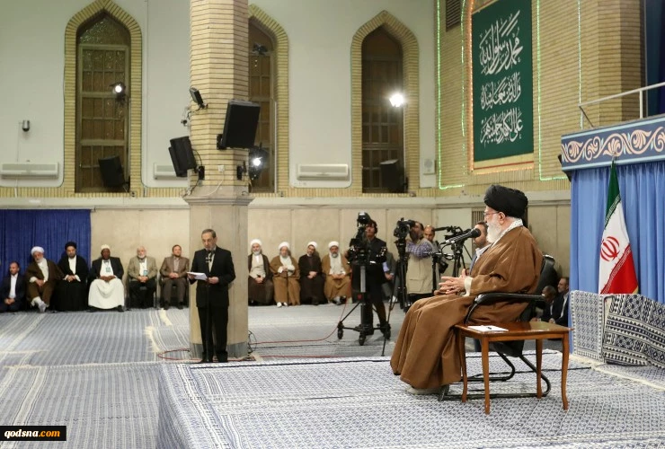 خلال استقبال المشارکین بالاجتماع الدولی لمحبی اهل البیت (ع) وقضیة التکفیریین..

قائد الثورة الاسلامیة: مفتاح التغلب على اعداء الاسلام هو القضیة الفلسطینیة
 2