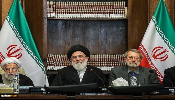 آية الله شاهرودي خلال اجتماع لمجمع تشخيص مصلحة النظام:

لاينبغي للشعبين العراقي والسوري اغفال مؤامرات الشيطان الاكبر والكيان الصهيوني 2