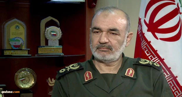 نائب القائد العام لقوات الحرس الثوري:

التفرقة بالعالم الاسلامي هي ثمرة النزعة العدوانية للنظام السعودي
 2