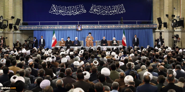 بمناسبة عيد المولد النبوي الشّريف..

قائد الثورة يستقبل رؤساء السلطات الثلاث وضيوف مؤتمر الوحدة الإسلامية
 2