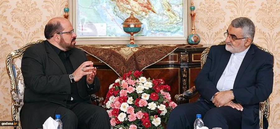 خلال اللقاء مع ممثل حماس في طهران؛

بروجردي : اجراء ترامب ازاء القدس يتعارض وقرارات الامم المتحدة
 2