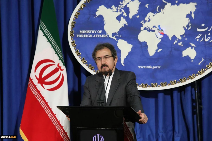 ايران تتحفظ على بعض بنود بيان قمة اسطنبول؛

الخارجية الإيرانية: البيان الختامي للقمة لا يعتبر ابداً بمثابة اعتراف بالكيان الصهيوني الغاصب والمزيف
 2