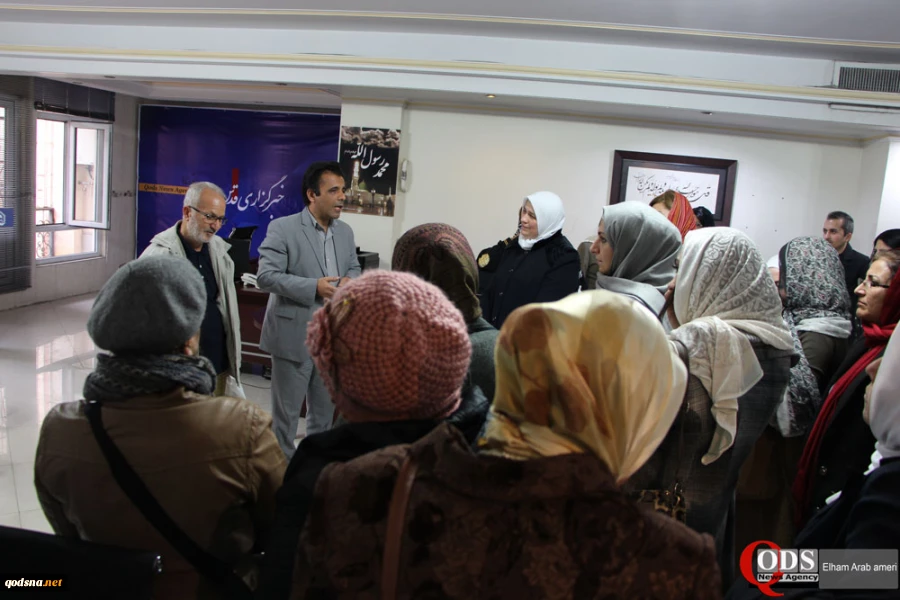 مساء اليوم الاحد..

وفد جامعي سوري يزور وكالة القدس للانباء(قدسنا) 2