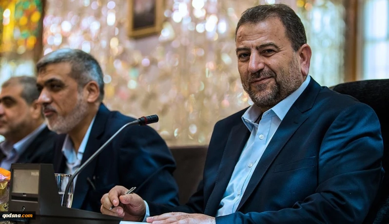 العاروري يقيم في بيروت.. وخط ساخن يصله بنصرالله!

المونيتور: رأس حماس المدبّر التقى "سليماني"//حماس تتقرّب أكثر من إيران وحزب الله
 2