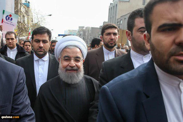 في مسيرات العاصمة؛

كريمة الإمام الخميني(رض) تشارك في مسيرات 22 بهمن: 2