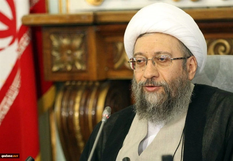 في تصريح له اليوم الاثنين باجتماع كبار مسؤولي القضاء في ايران؛

رئيس السلطة القضائية : امريكا تبحث عن ذرائع جديدة للضغط علي ايران
 2
