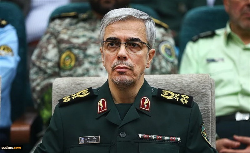 في مؤتمر "علوم ومعارف الدفاع المقدس في التربية والتعليم"؛

اللواء باقري: القوى العظمى تريد فرض ثقافتها وتعاليمها على الأخرين
 2