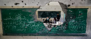 امروز در بیروت برگزار می شود:
چهارمین نشست بین المللی همبستگی با فلسطین "همه قدس پایتخت همه فلسطین"  3