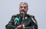 مؤكدا علي ان جميع التهديدات الخارجية ضد الثورة الاسلامية قد تحولت الى فرص فريدة للثورة الاسلامية؛

اللواء جعفري: الكيان الصهيوني ارتعد من وجود المقاومةالشعبية في العراق وسوريا 2