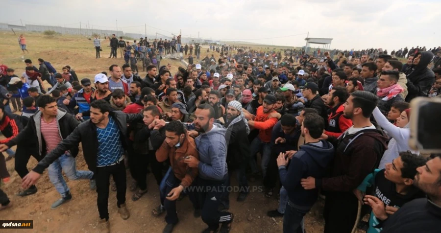وزارة الصحة في قطاع غزة :

14 شهيداً وأكثر من 1100 إصابة ومشاركة عشرات الآلاف بمسيرة العودة على حدود غزة
 2