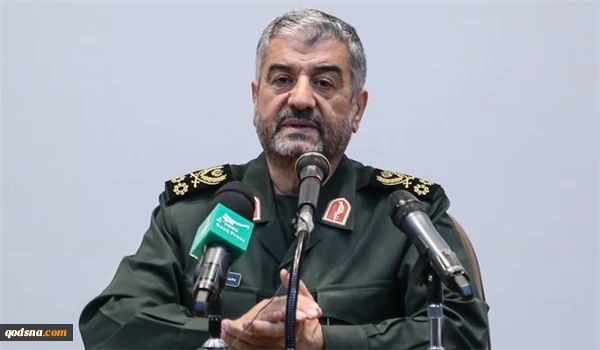 في كلمته امام حشد من كوادر الحرس الثوري بمناسبة بدء العام الجديد؛

اللواء جعفري: العام الماضي كان عام الهزائم المتتالية لاميركا وحلفائها في المنطقة
 2