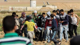 Gazans gathering at fence for new mass protest against Israel
