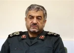 في رسالة التهنئة بمناسبة يوم الجيش الوطني؛

اللواء جعفري : تلاحم الجيش مع الحرس الثوري ادي الي تعاظم قوة الجمهورية الاسلامية
 2