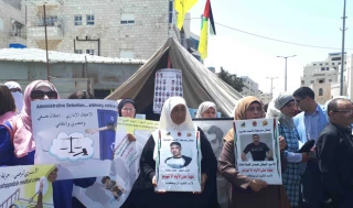 Demonstrators gather in West Bank, Gaza to mark Palestinian Prisoners Day