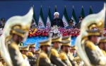 خلال مراسم الاستعراض العسکری بمناسبة یوم الجیش..

الرئیس الإیرانی: بعض القوى الأجنبیة تتواجد فی المنطقة بشکل غیر قانونی وتعتدی دون موافقة الأمم المتحدة 2