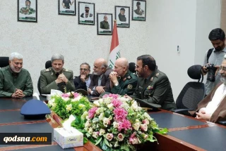 وزیر دفاع جمهوری اسلامی ایران در دیدار با فرمانده حشد الشعبی:

استکبار جهانی با جنایت‌های بی‌شمار خود خدمات بی‌شائبه‌ای را به دشمنان اسلام ارائه کرد