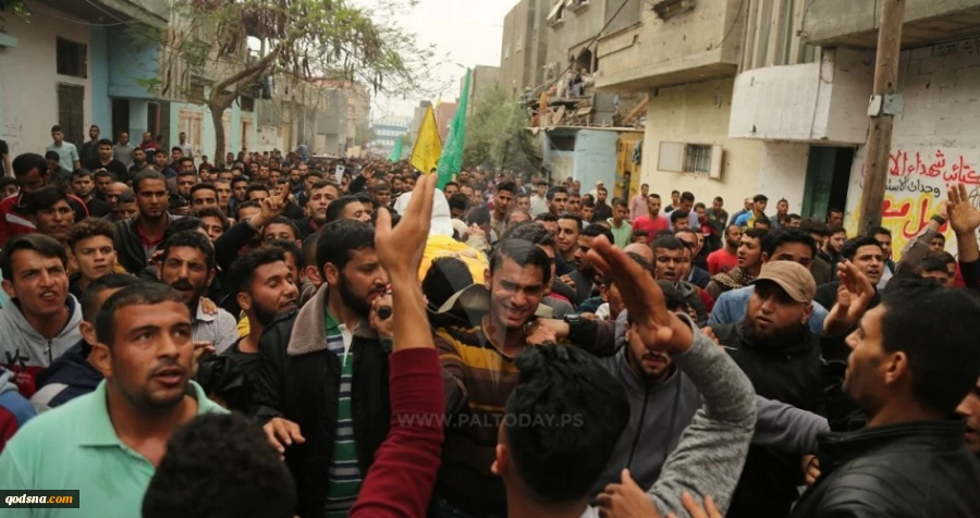 يرفع شهداء مسيرات العودة لـ44...

استشهاد طفل متأثراً بإصابته برصاص الاحتلال شرق خان يونس
 2