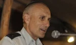 الفلسطينيون التفوا على السياجل الفاصل

تحولت لساحة معركة..ما الذي يخشاه جيش الاحتلال من مواصلة مسيرات العودة؟ 2