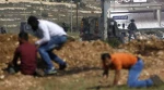 إسرائيل تعلن مضاعفة عدد جنودها قرب غزة وفي الضفة خوفا من تظاهرات محتملة للفلسطينيين

تظاهرات بـ46 دولة بالتزامن مع نقل سفارة واشنطن للقدس 
 2