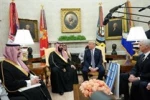 ولي العهد السعودي والإمارات العربية المتحدة كانا حريصين على مساعدة ترامب

هكذا تعاونت اسرائيل ودول عربية لانجاح ترامب

 2