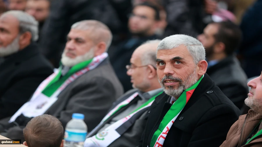 ان "محور المقاومة والممانعة قد عاد والتم شمله"

السنوار: علاقتنا مع ايران وحزب الله في أوج قوتها
 2