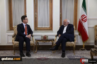 سفیر جدید کره جنوبی رونوشت استوارنامه خود را تقدیم دکتر ظریف کرد+عکس