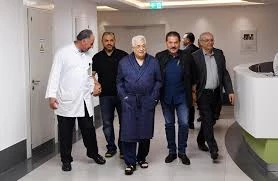 رایزنی گروههای فلسطینی برای جانشینی ابومازن / طبق قانون رئیس مجلس قانونگذاری جانشین ابومازن خواهد بود