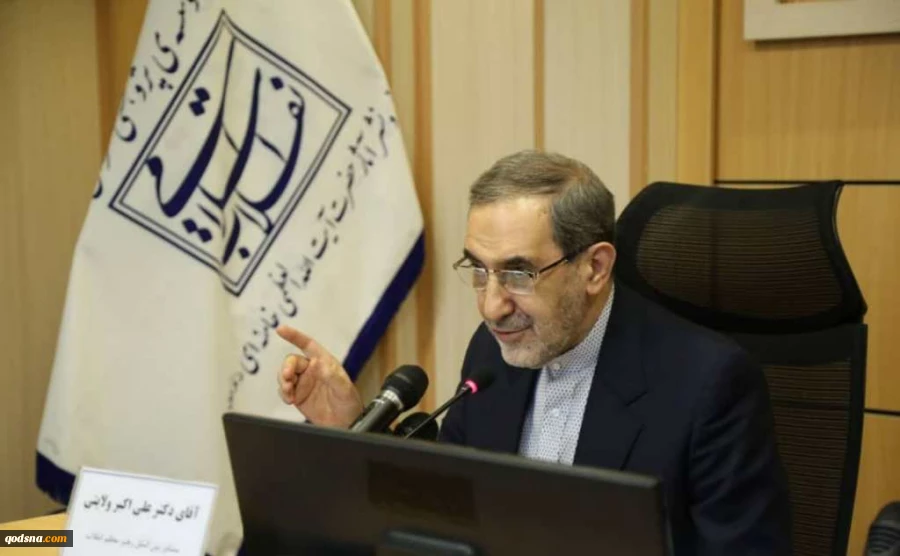 خلال منتدى "التجربة الخالدة" ، الهادف إلى إعادة قراءة أوامر قائد الثورة

ولايتي: سنحافظ على القوة الصاروخية رغماً عن أنف الولايات المتحدة
 2