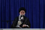 في كلمة له باللغة العربية...

قائد الثورة مخاطبا الشباب العرب: شعوبكم تعقد الامل عليكم
 2